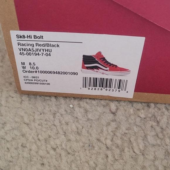 Vans - Picture 8 of 9